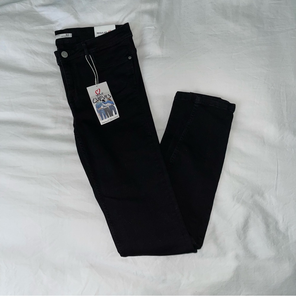 ZARA | Love Your Curves Black Skinny Jeans